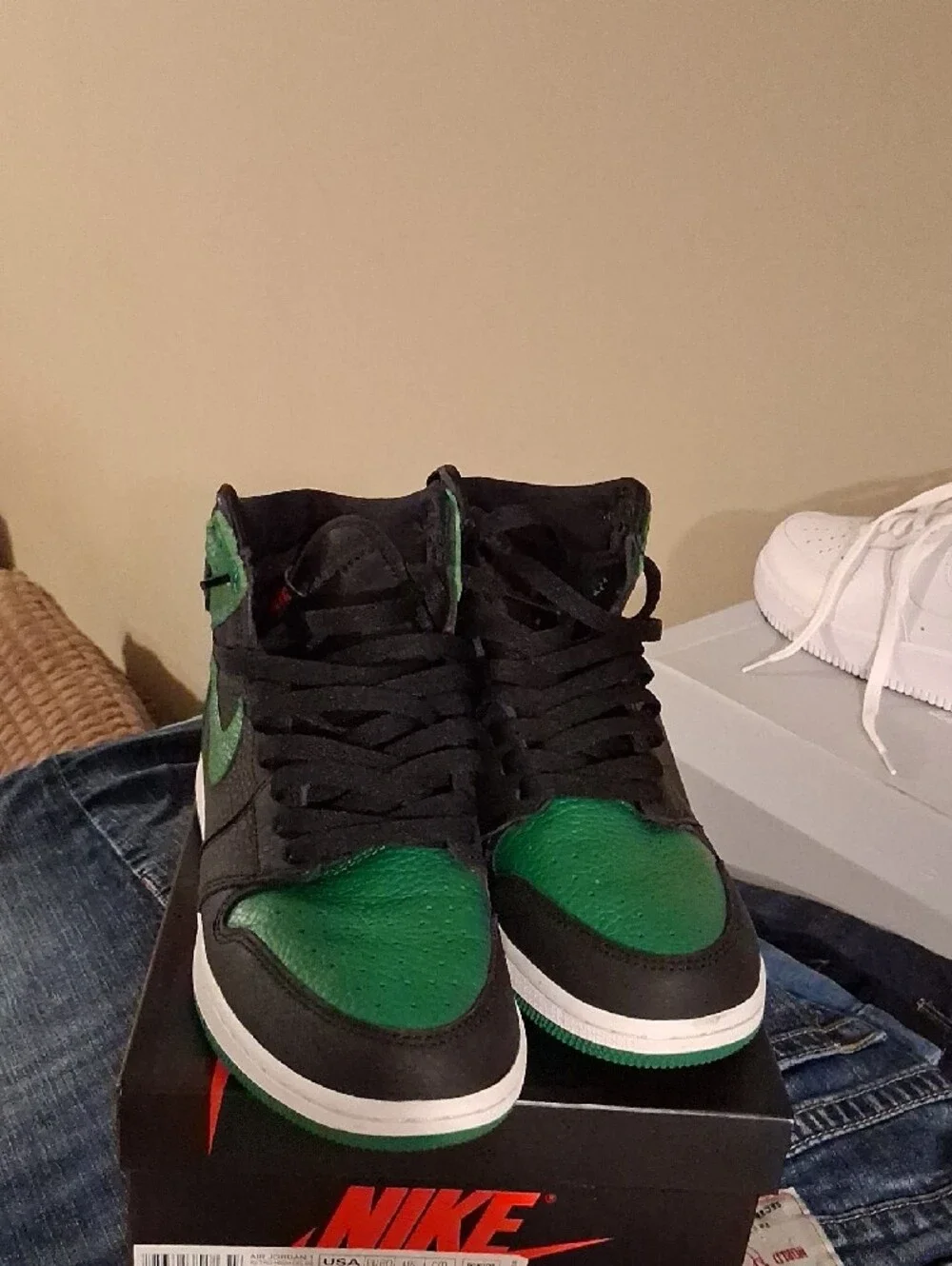 Jordan iconic high